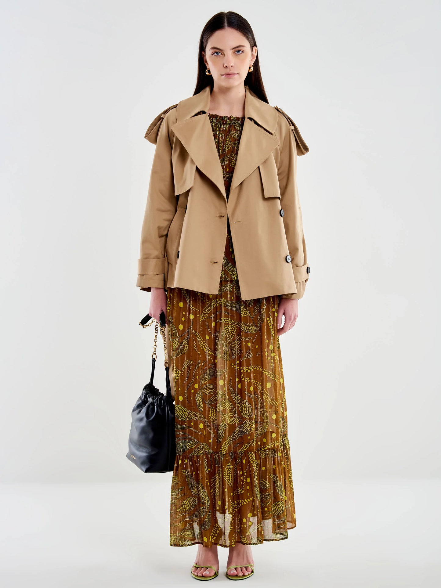Trench corto con cintura
