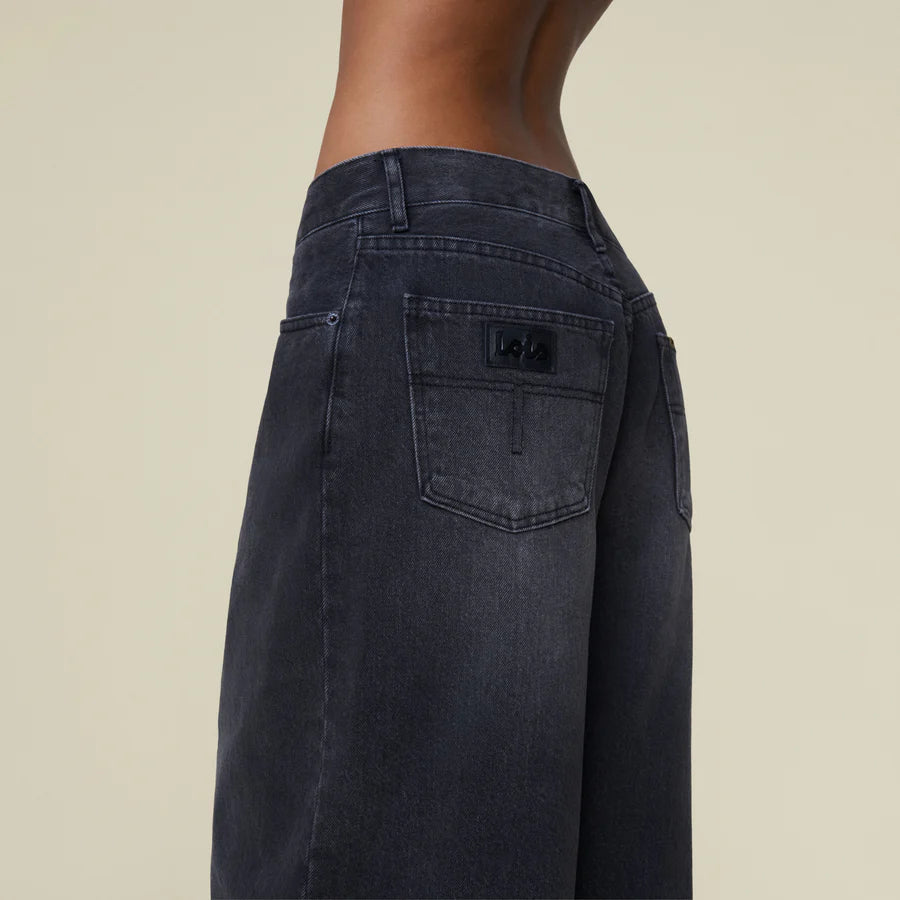 Akira Main Black Darkness - Low Rise Wide Fit