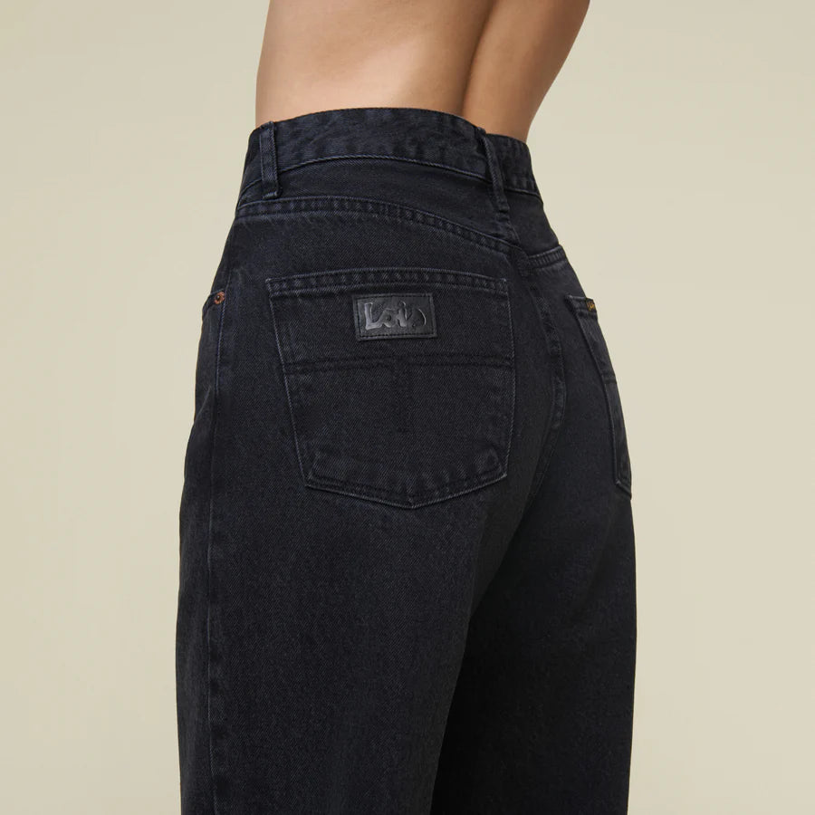 Maya Main Black - High Rise Straight Fit