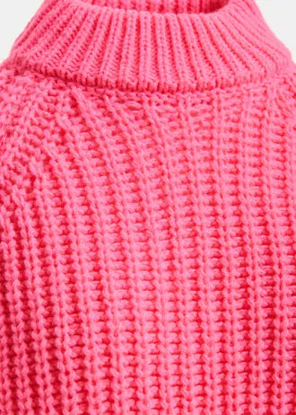 Maglione rosa a collo alto chunky con maniche voluminose