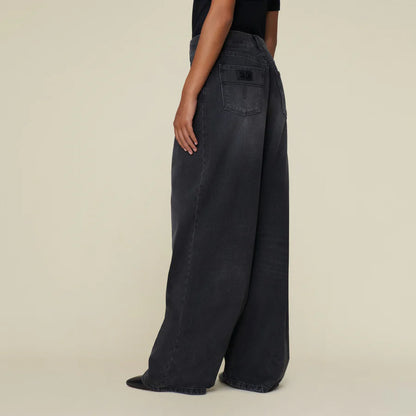 Akira Main Black Darkness - Low Rise Wide Fit