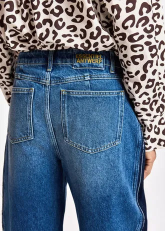 Jeans a barilotto con inserti blu scuro e neri