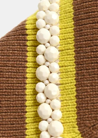Collo lavorato a maglia a righe marroni e gialle con decorazioni di perline