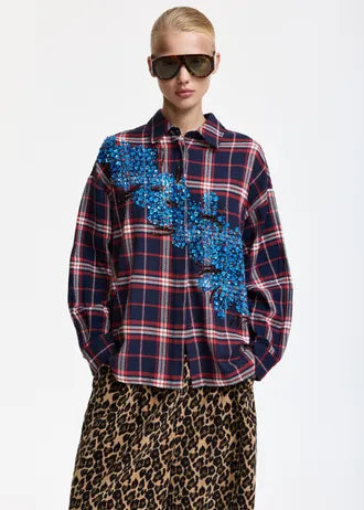Camicia oversize a quadri rossi, navy e blu decorata con paillettes