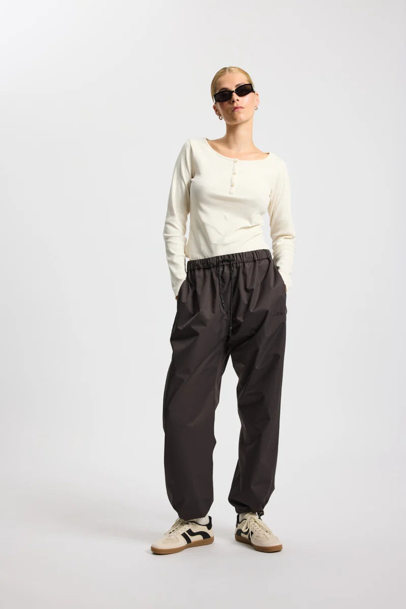 Rainshell trousers
